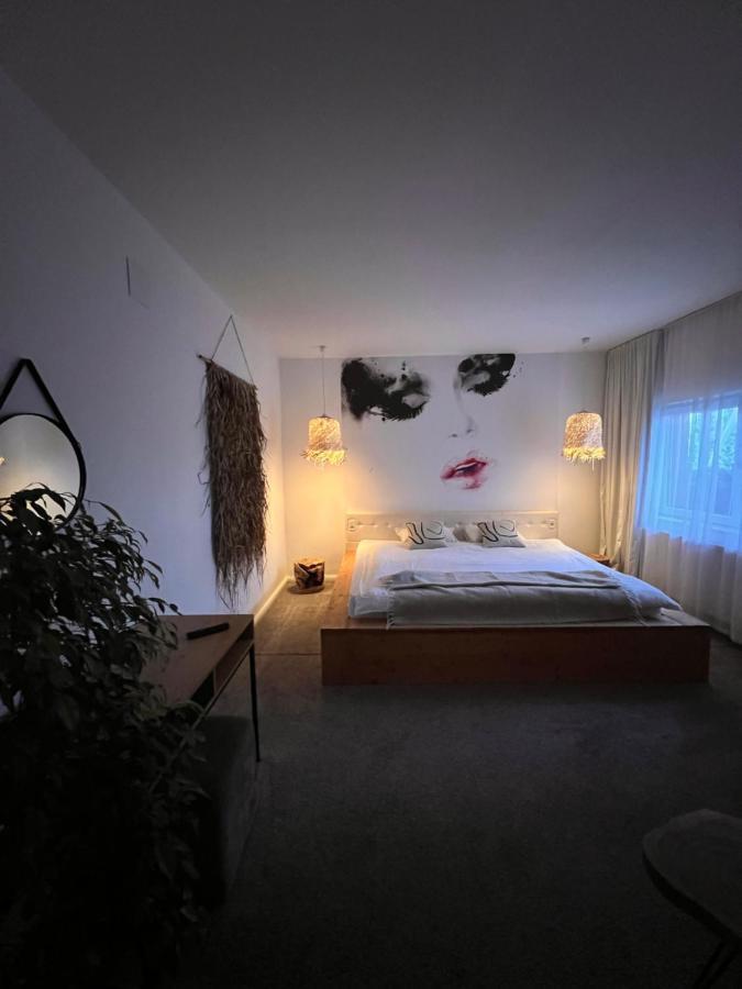 Shard Boutique Hotel-Adult Only Braşov Eksteriør bilde