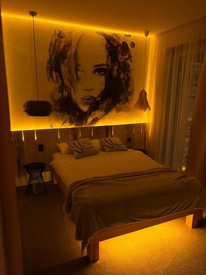 Shard Boutique Hotel-Adult Only Braşov Eksteriør bilde