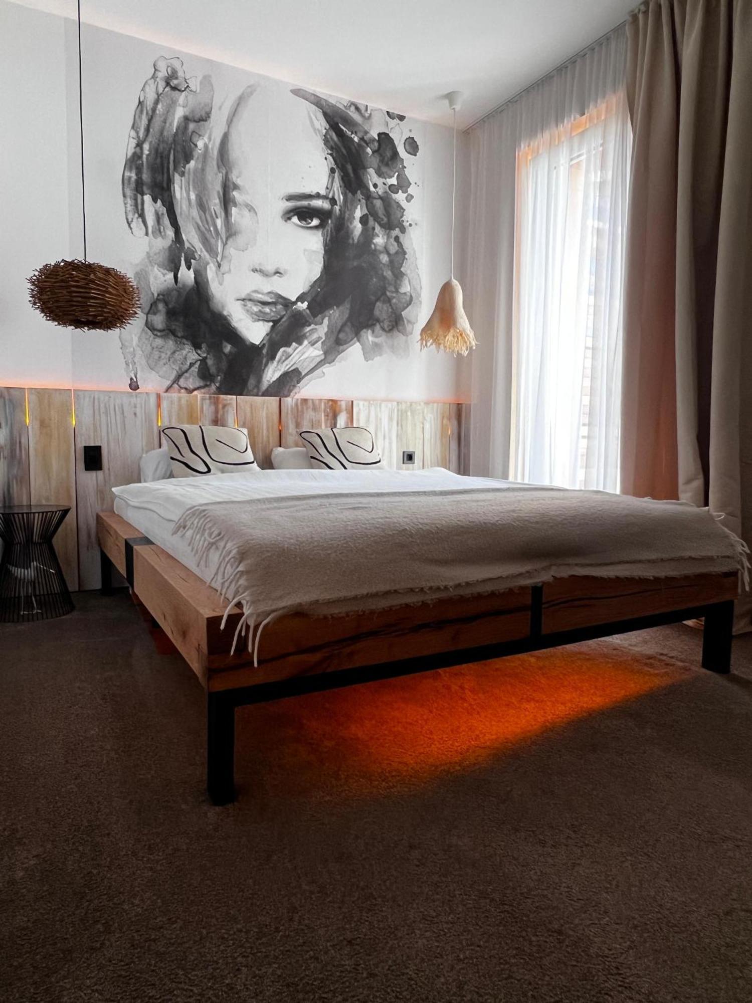 Shard Boutique Hotel-Adult Only Braşov Eksteriør bilde