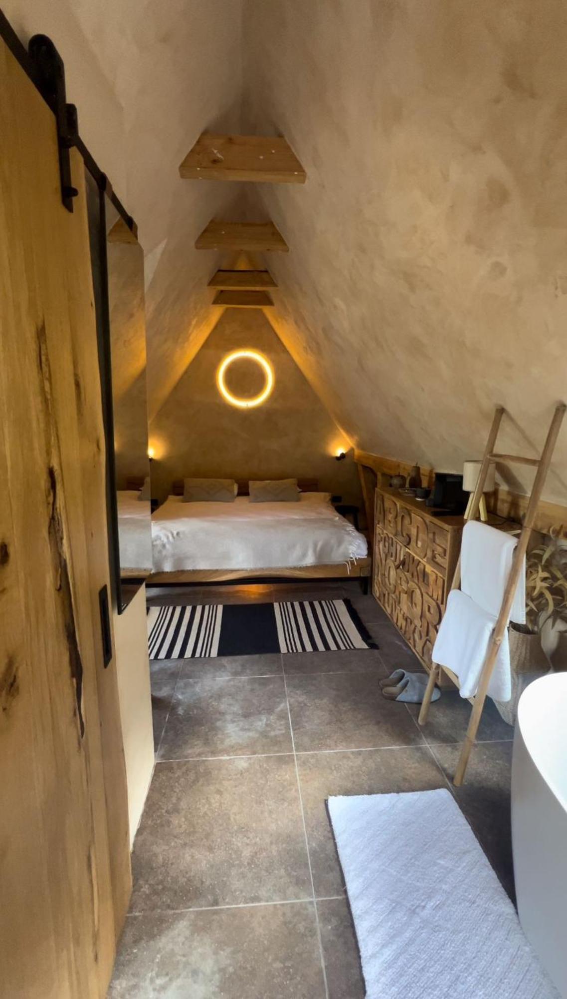 Shard Boutique Hotel-Adult Only Braşov Eksteriør bilde