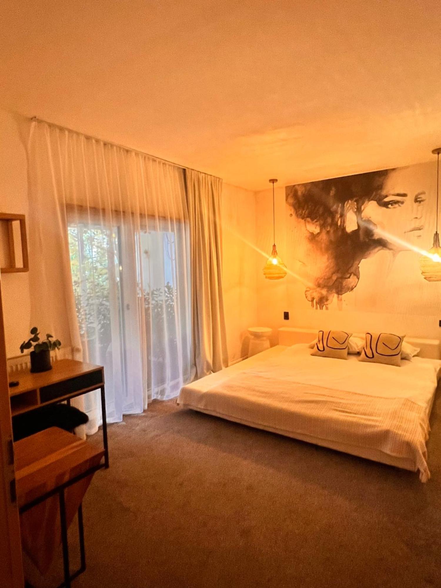 Shard Boutique Hotel-Adult Only Braşov Eksteriør bilde
